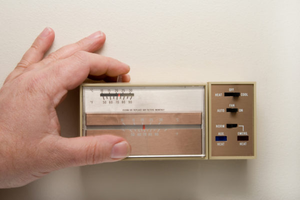 2 Reasons Your Thermostat Is Outdated